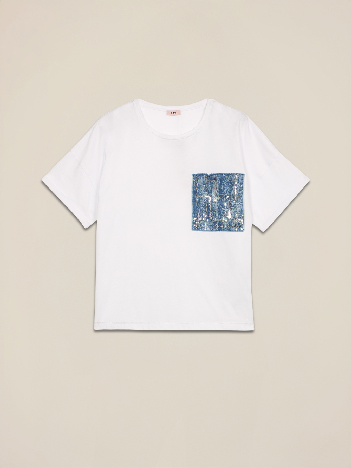 T-shirt con tasca in denim e paillettes image number 3