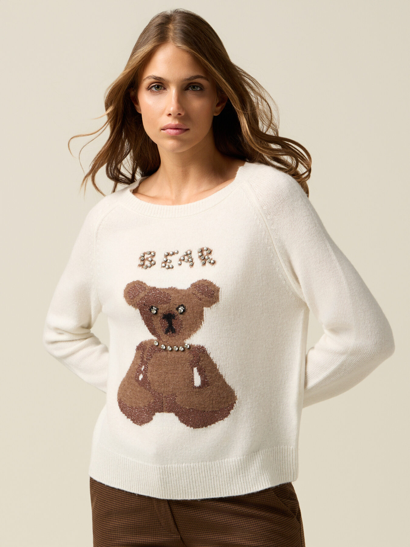 Jacquard knit with bezels image number 0