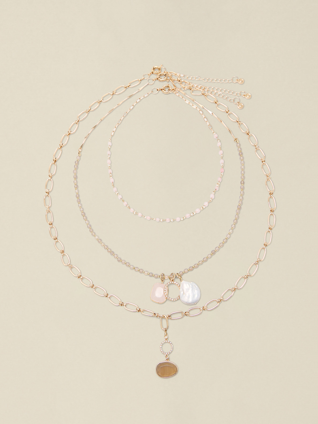 Lot de trois colliers image number 1