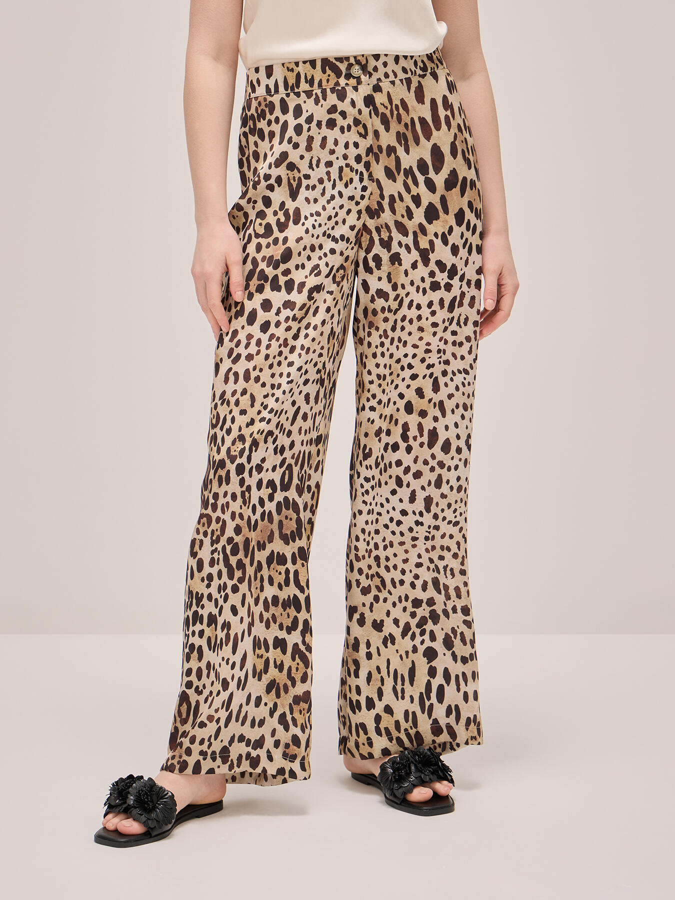Pantaloni wide leg in raso animalier image number 3
