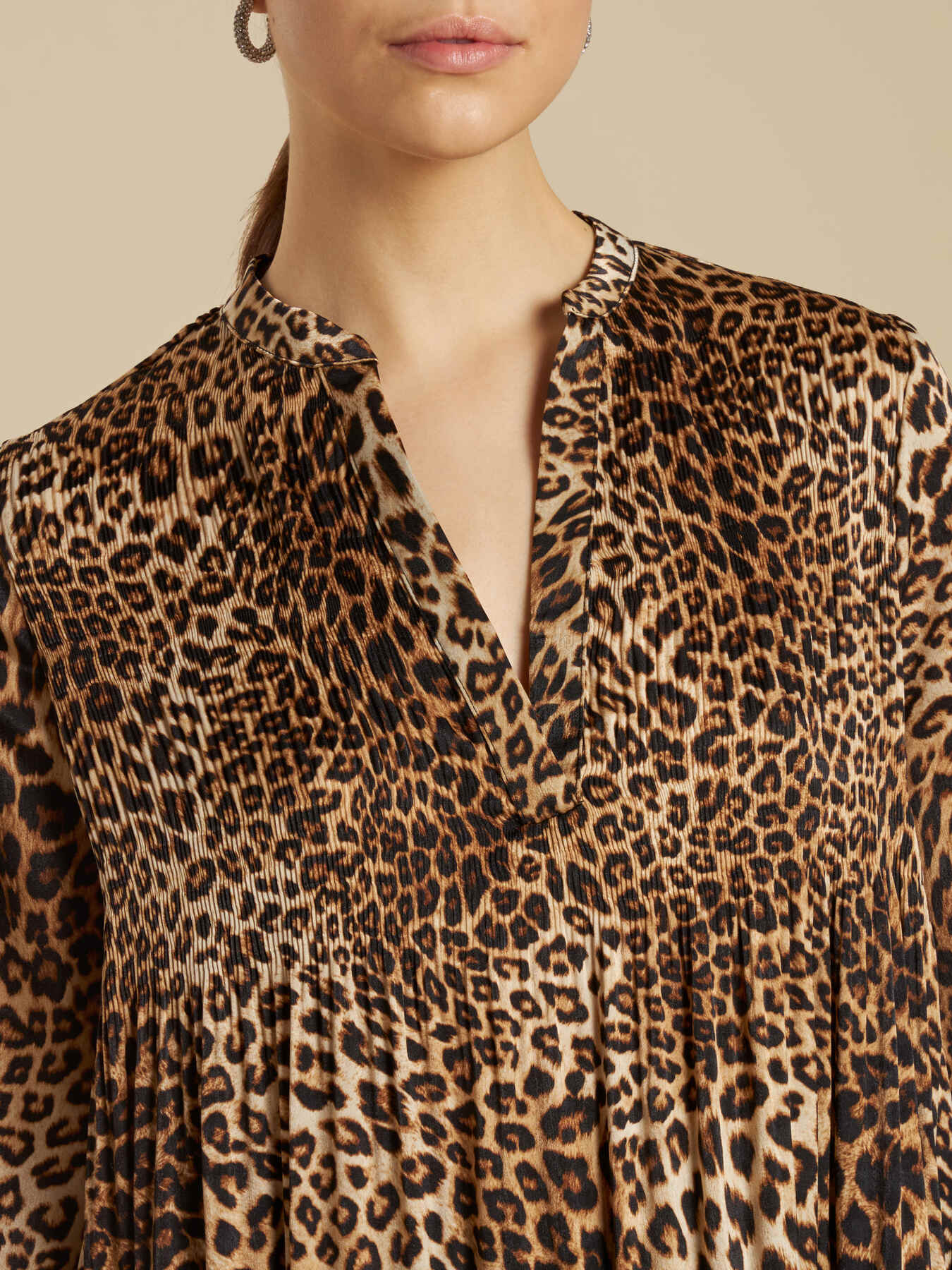 Blusa estampado animal image number 2