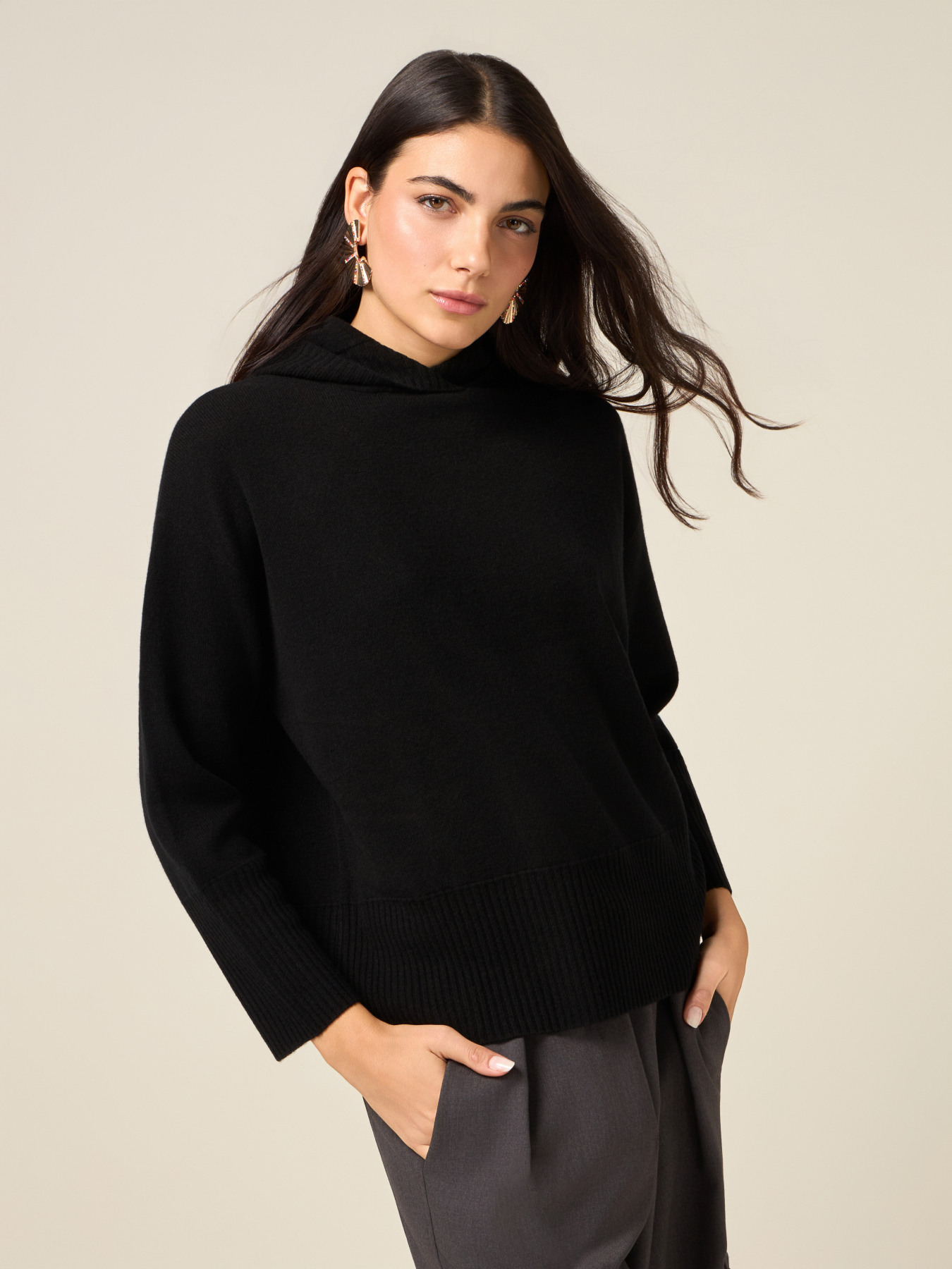 Kapuzenpullover aus reiner Wolle image number 0