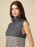 Jersey de cuello alto sin mangas image number 2