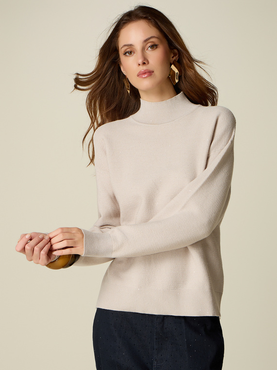 Rollkragenpullover aus Strickware mit Mini-Pailletten