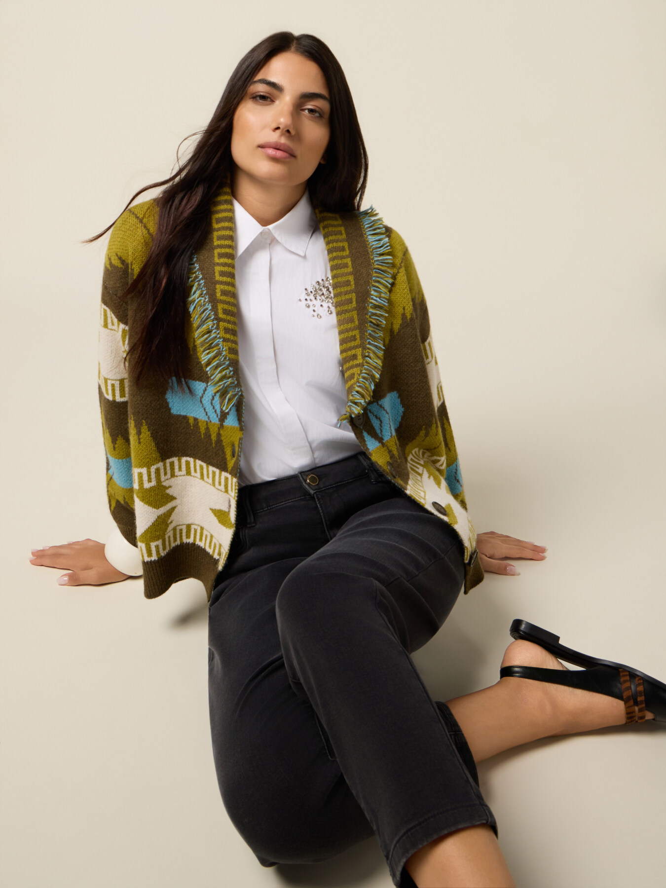 Knitted cardigan with decorative fringe image number 3