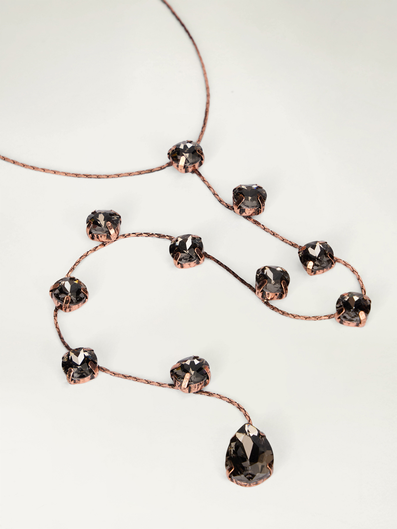 Necklace with gemstones image number 2