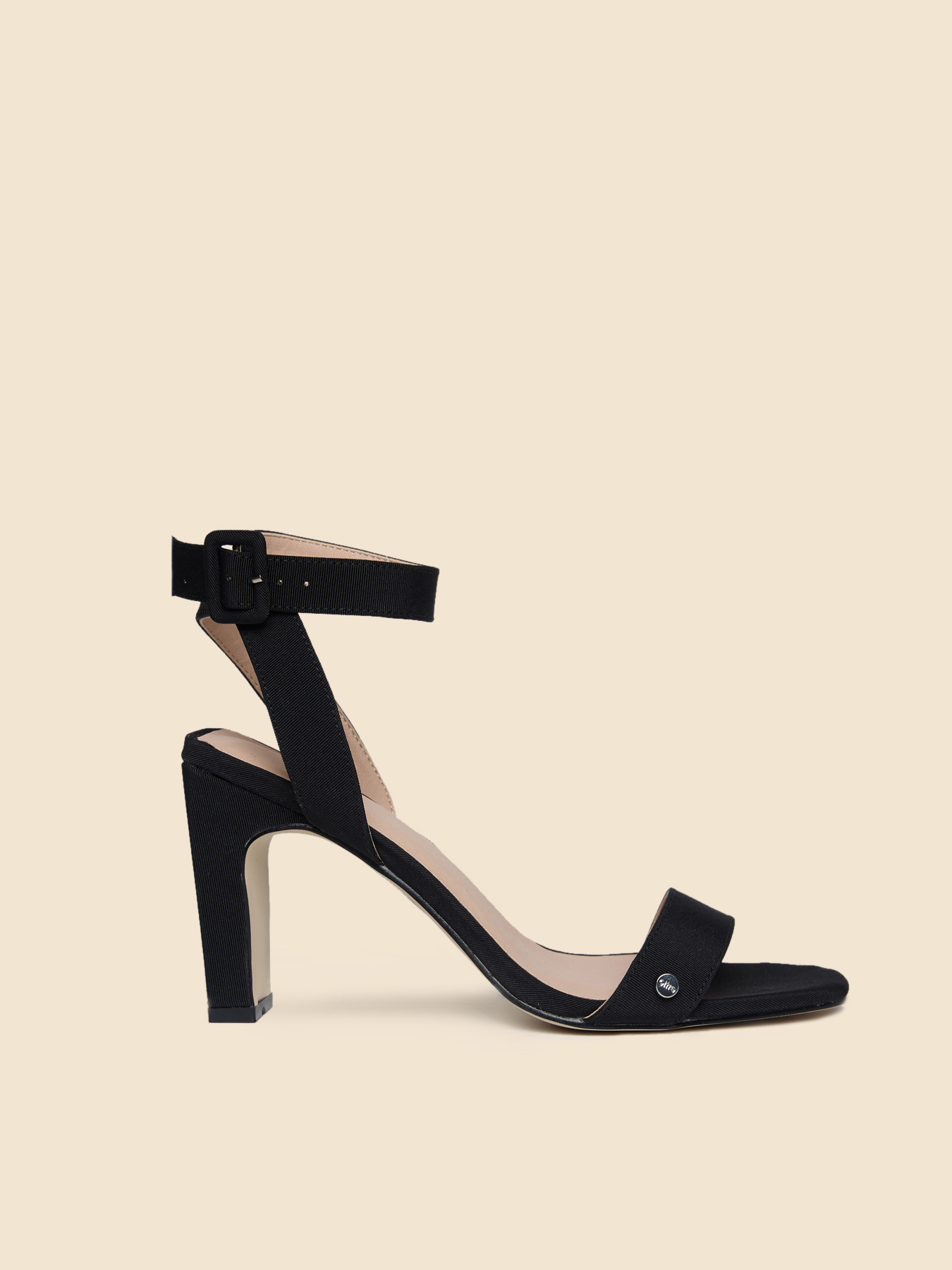 Sandales &agrave; talon avec lani&egrave;re image number 2