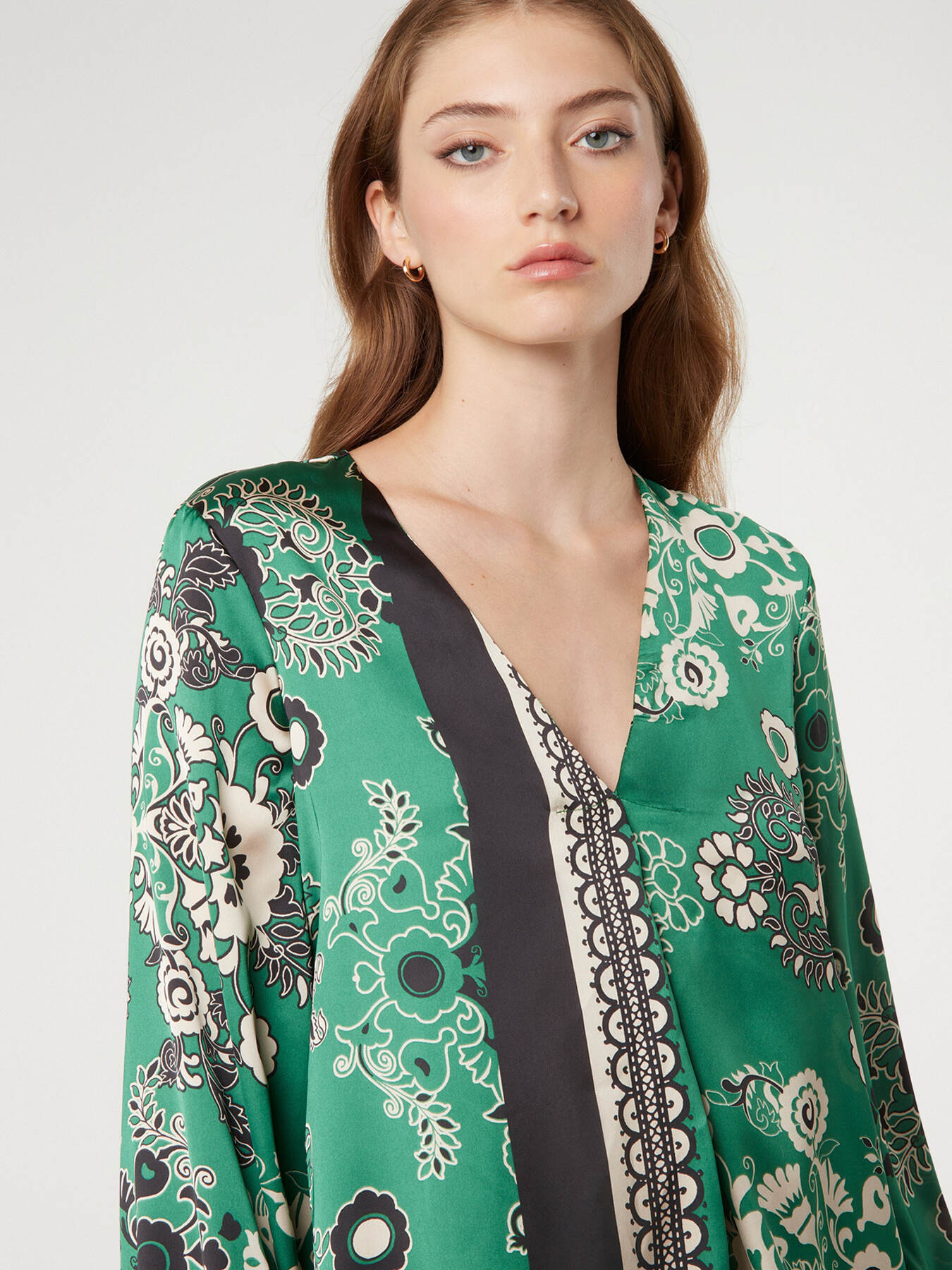 Patterned satin blouse image number 3