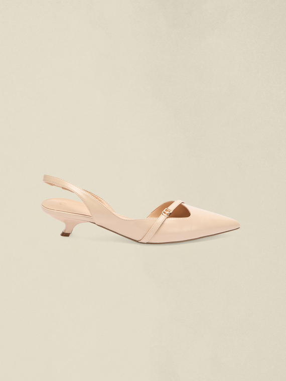 Slingback-Pumps mit spitzer Kappe und Kitten-Absatz