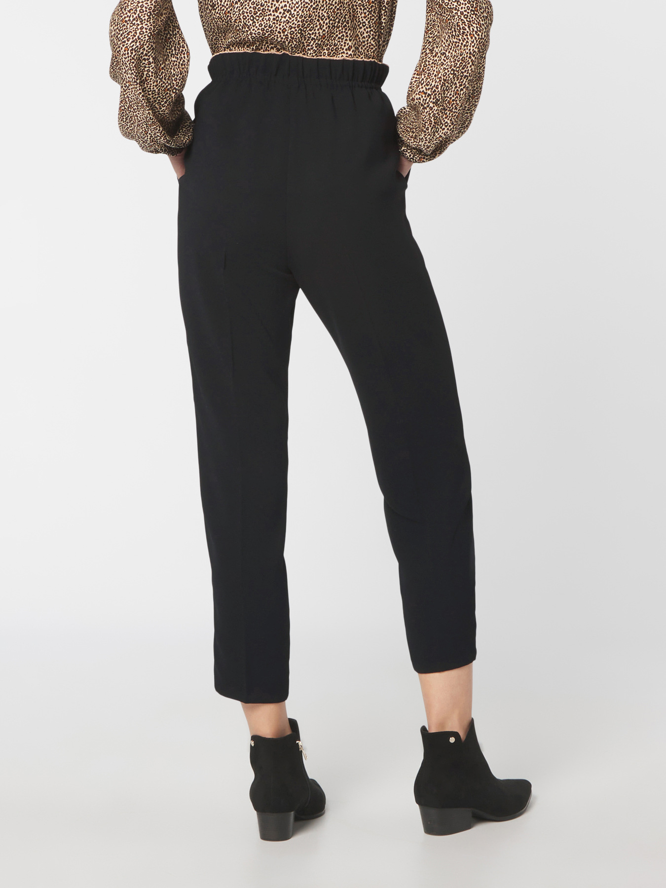 Pantaloni joggers image number 1