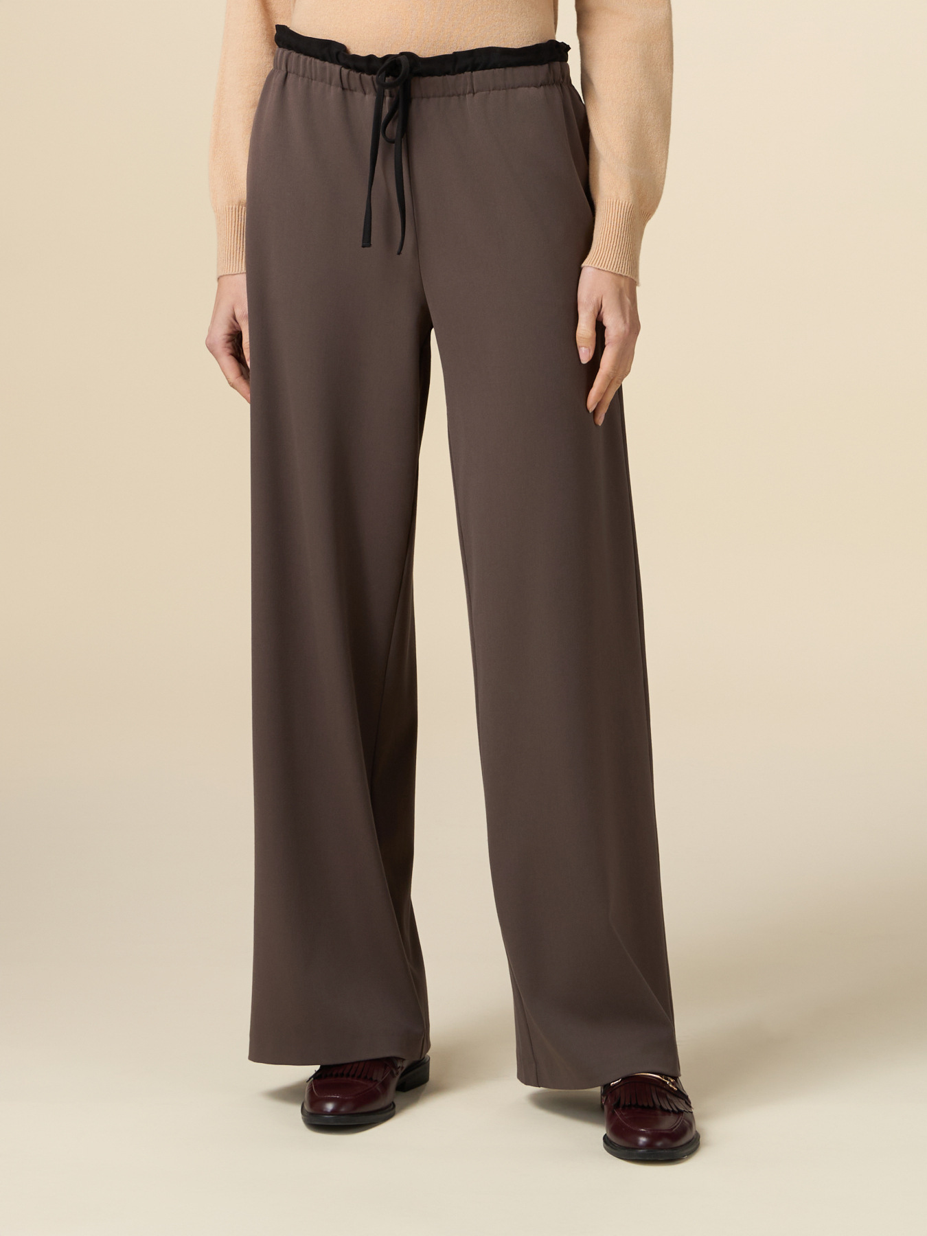 Paper bag palazzo joggers image number 3