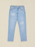 Jeans mit Rissen und Nieten image number 4