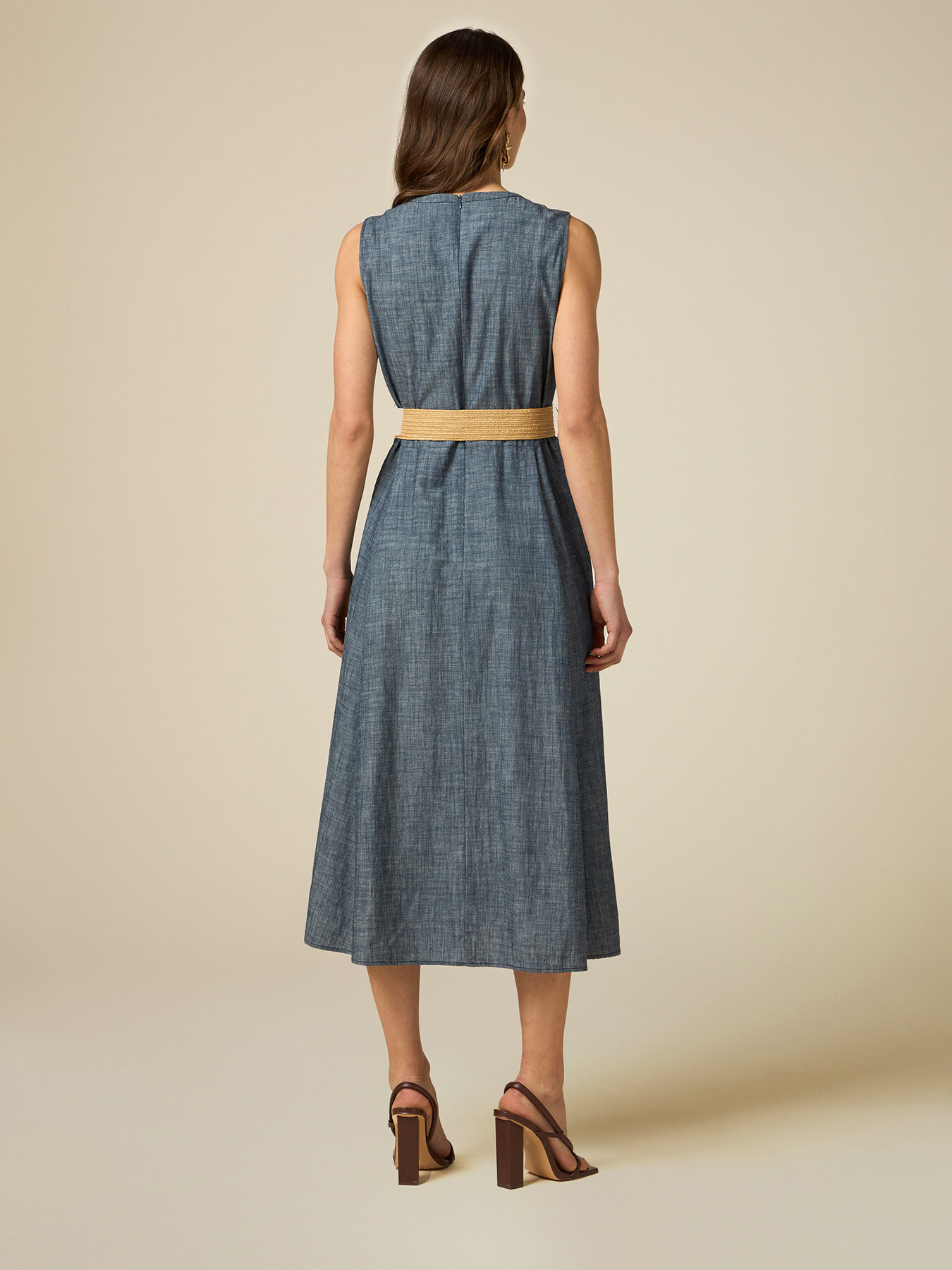 Langes Kleid aus Leinengemisch in Denim-Optik image number 1