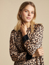 Bluse mit Animal-Print und Chenille-B&uuml;ndchen image number 2