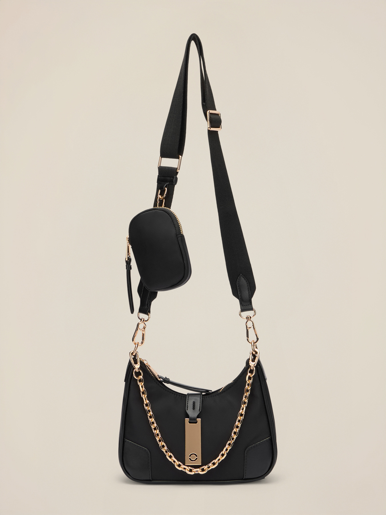 Bolso bandolera con detalles met&aacute;licos image number 1