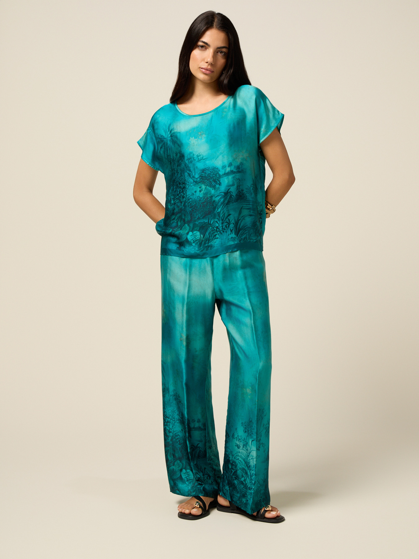 Pantalon palazzo en satin fantaisie image number 0