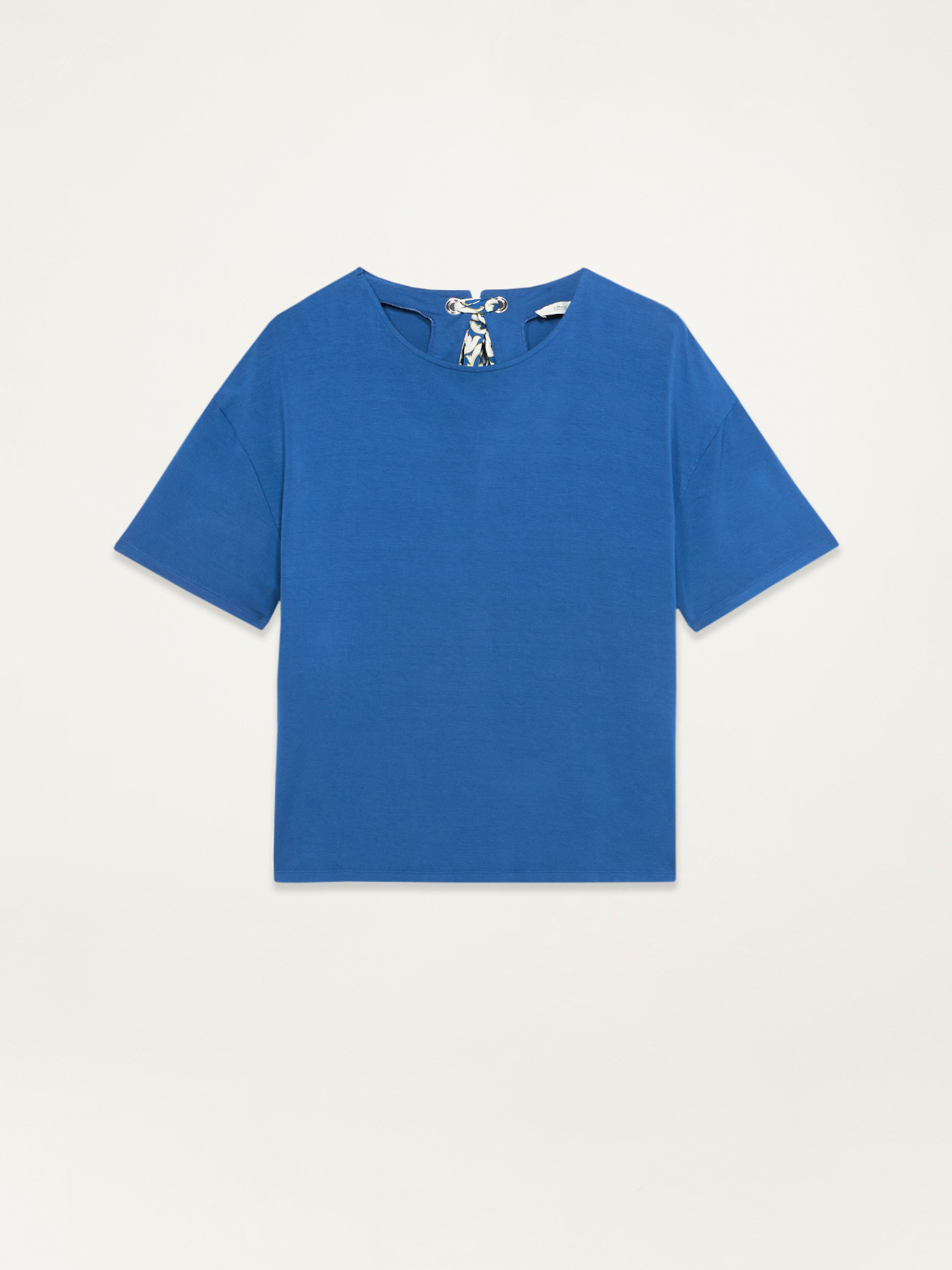 T-shirt with bow on the back image number 3
