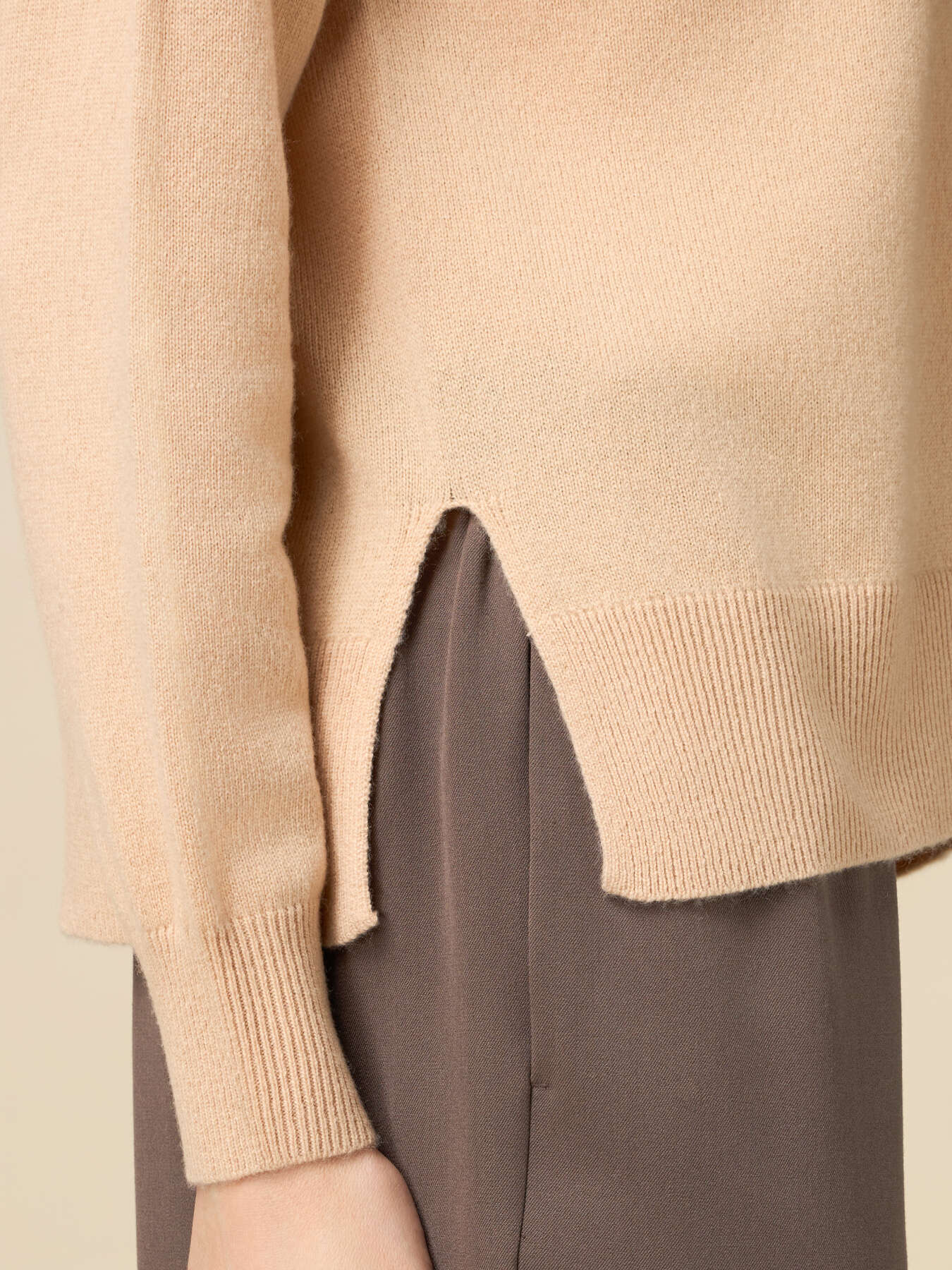 Pull col rond en pure laine image number 2