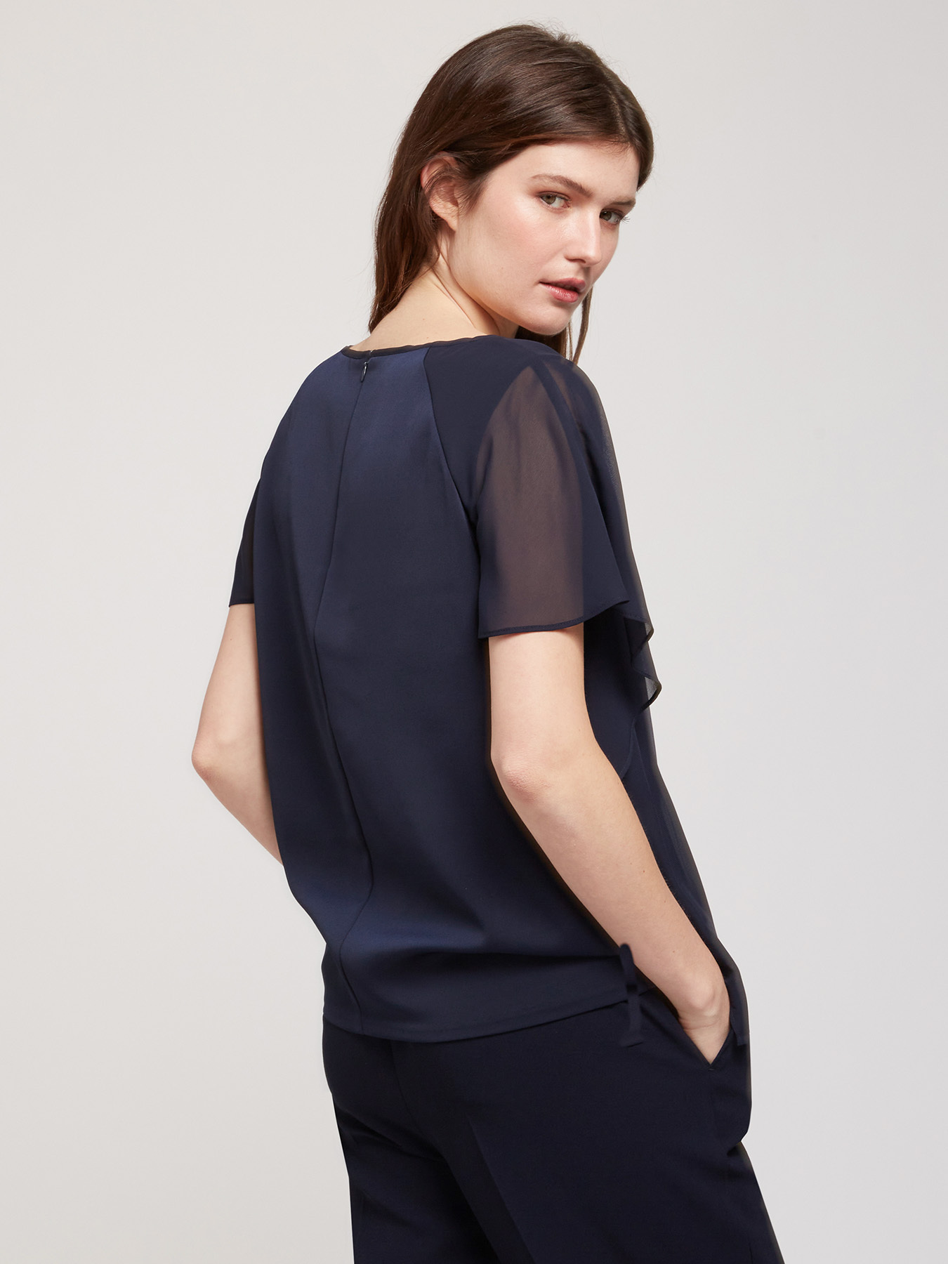 Blusa con maniche ad aletta image number 1