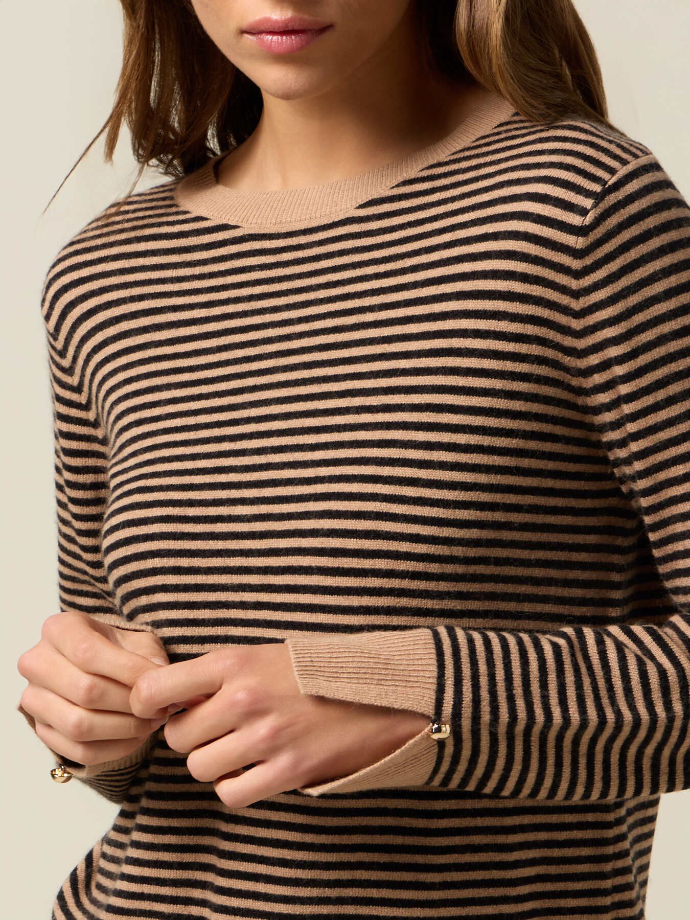 Pullover aus Wollmischung mit Streifen image number 2