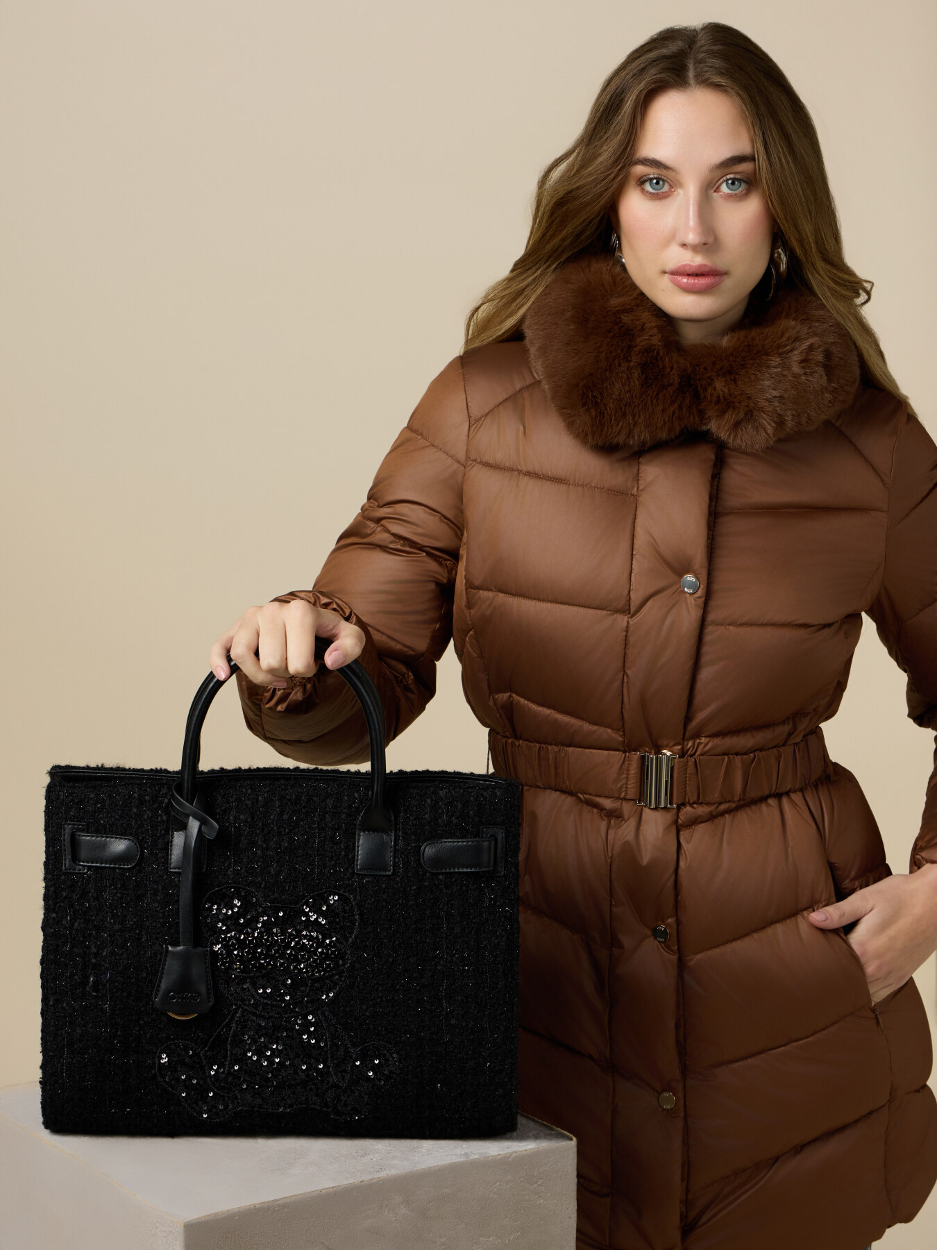 Tweed oversized tote bag image number 0
