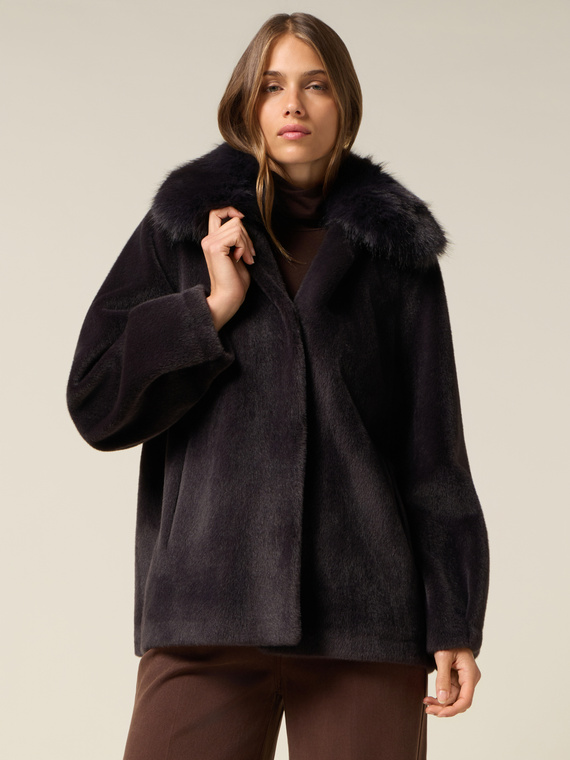 Short coat in soft fabric