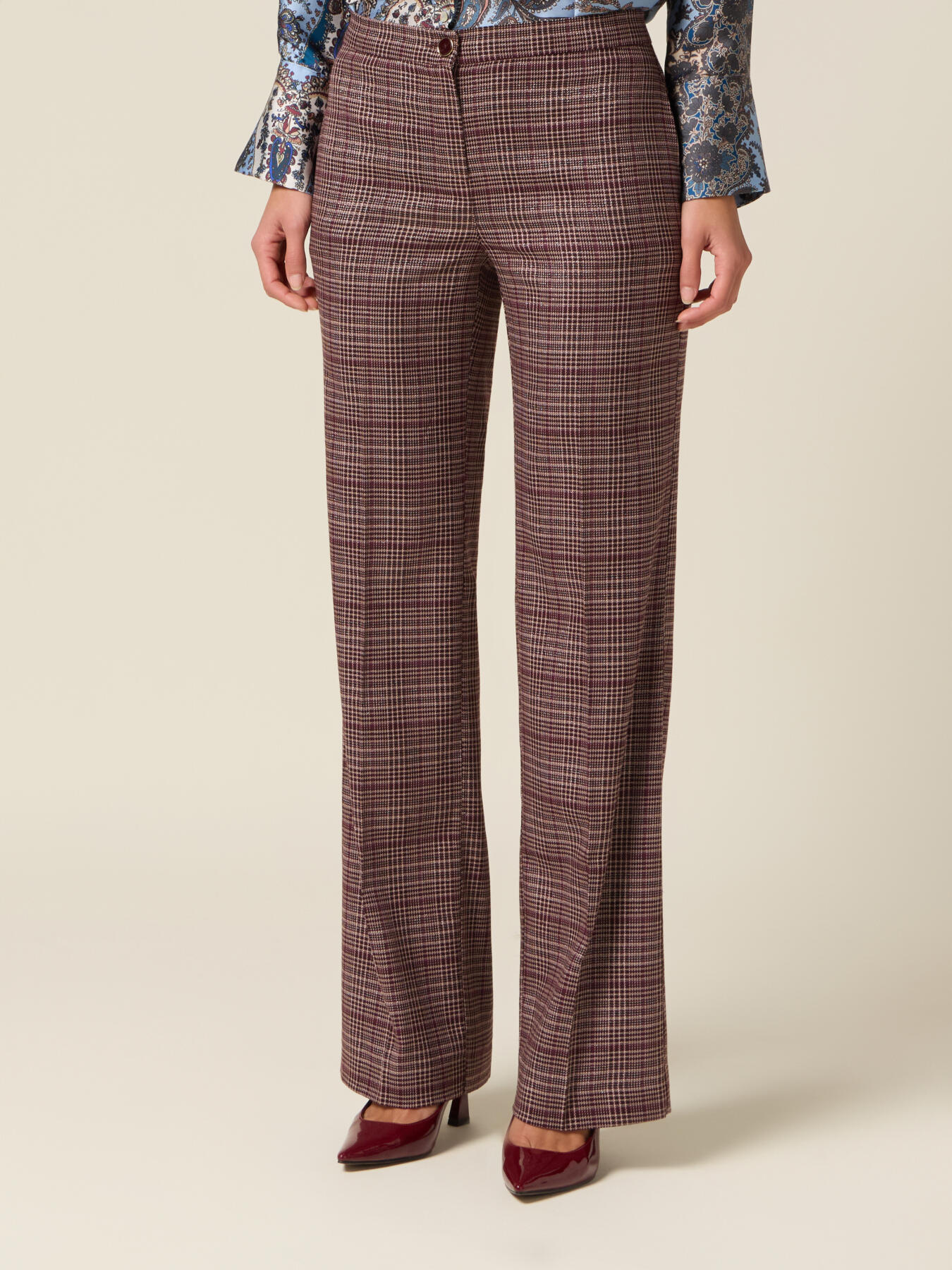 Pantalones de franela a cuadros image number 3