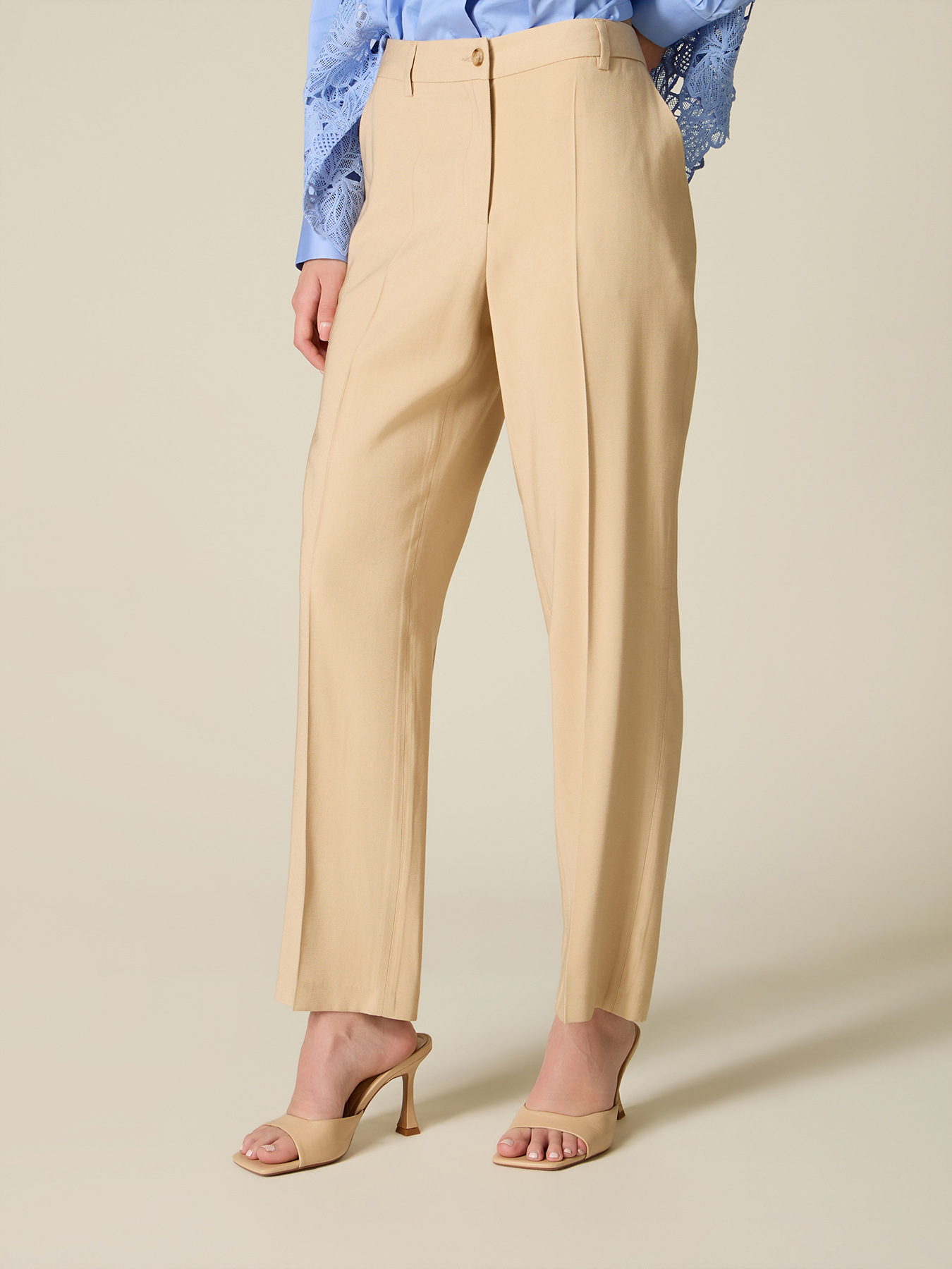 Pantaloni chinos in misto viscosa image number 3