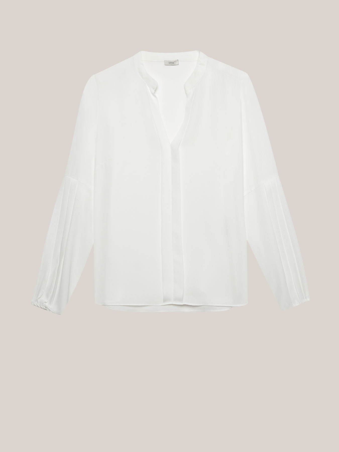 Blusa con mangas plisadas image number 0