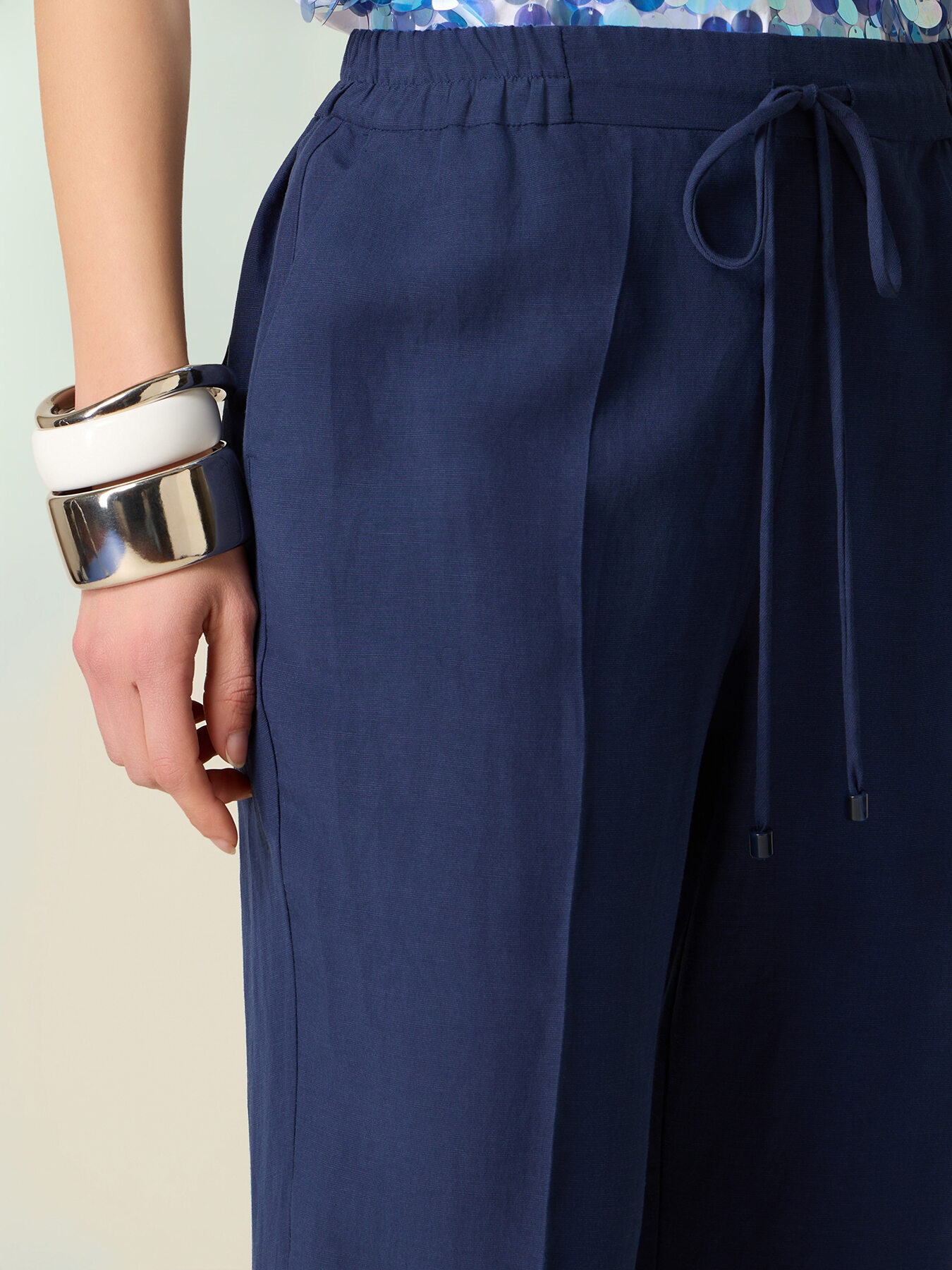 Cropped-Hose aus Leinenmischung image number 2