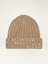 Beanie with pearls image number 1