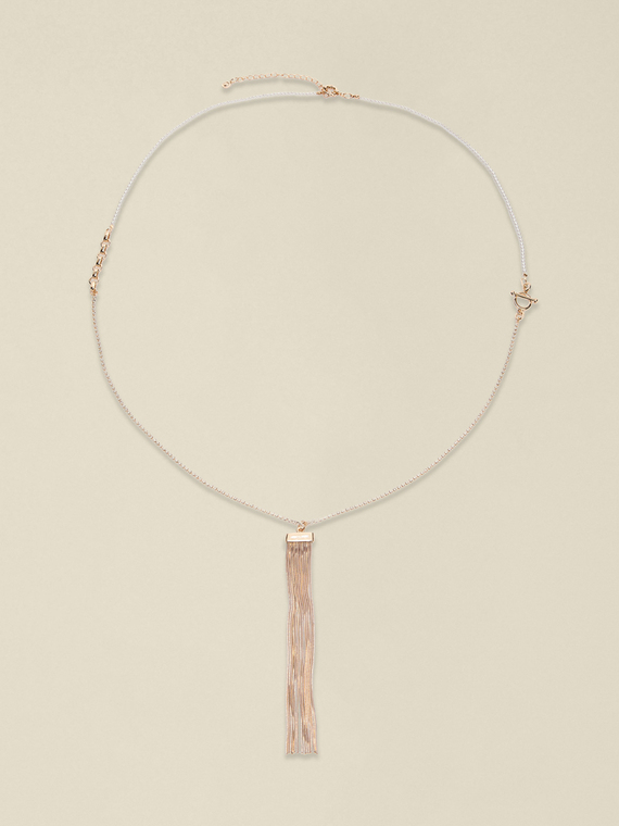 Collier avec pendentif &agrave; franges