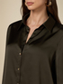 Camisa en raso de color liso image number 2