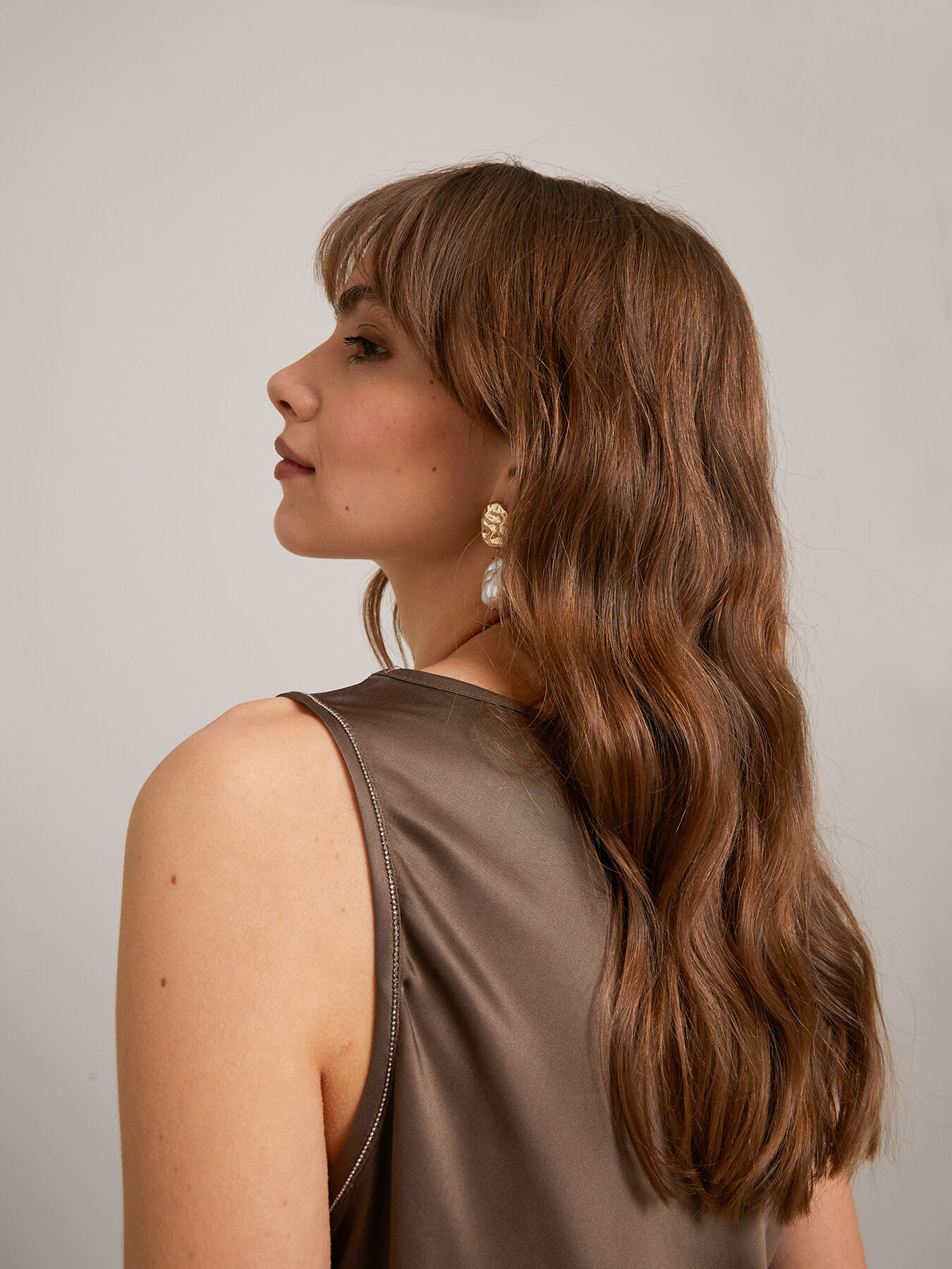 Top in raso con catenella image number 2