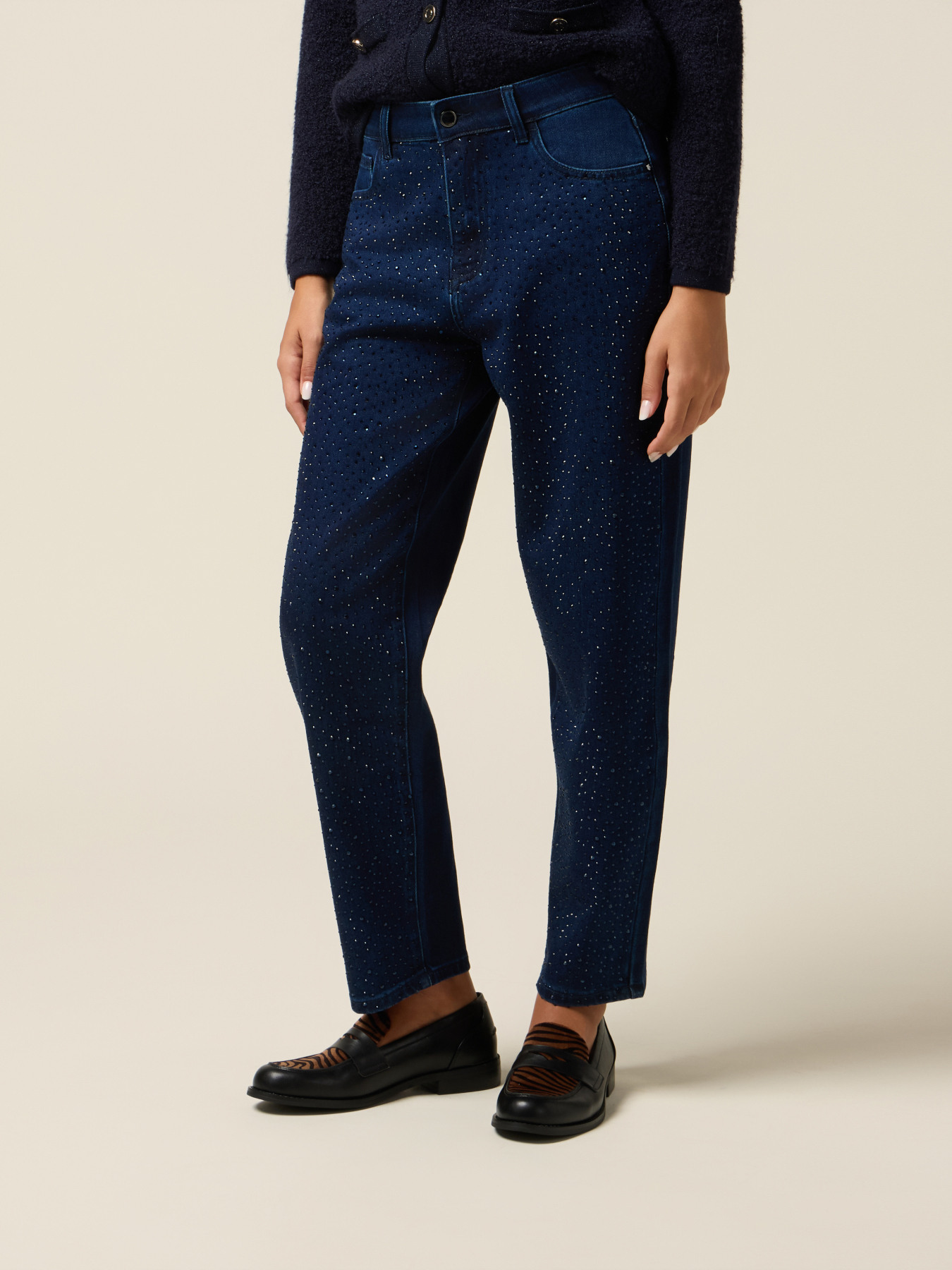 Jeans regular con cristalli image number 3