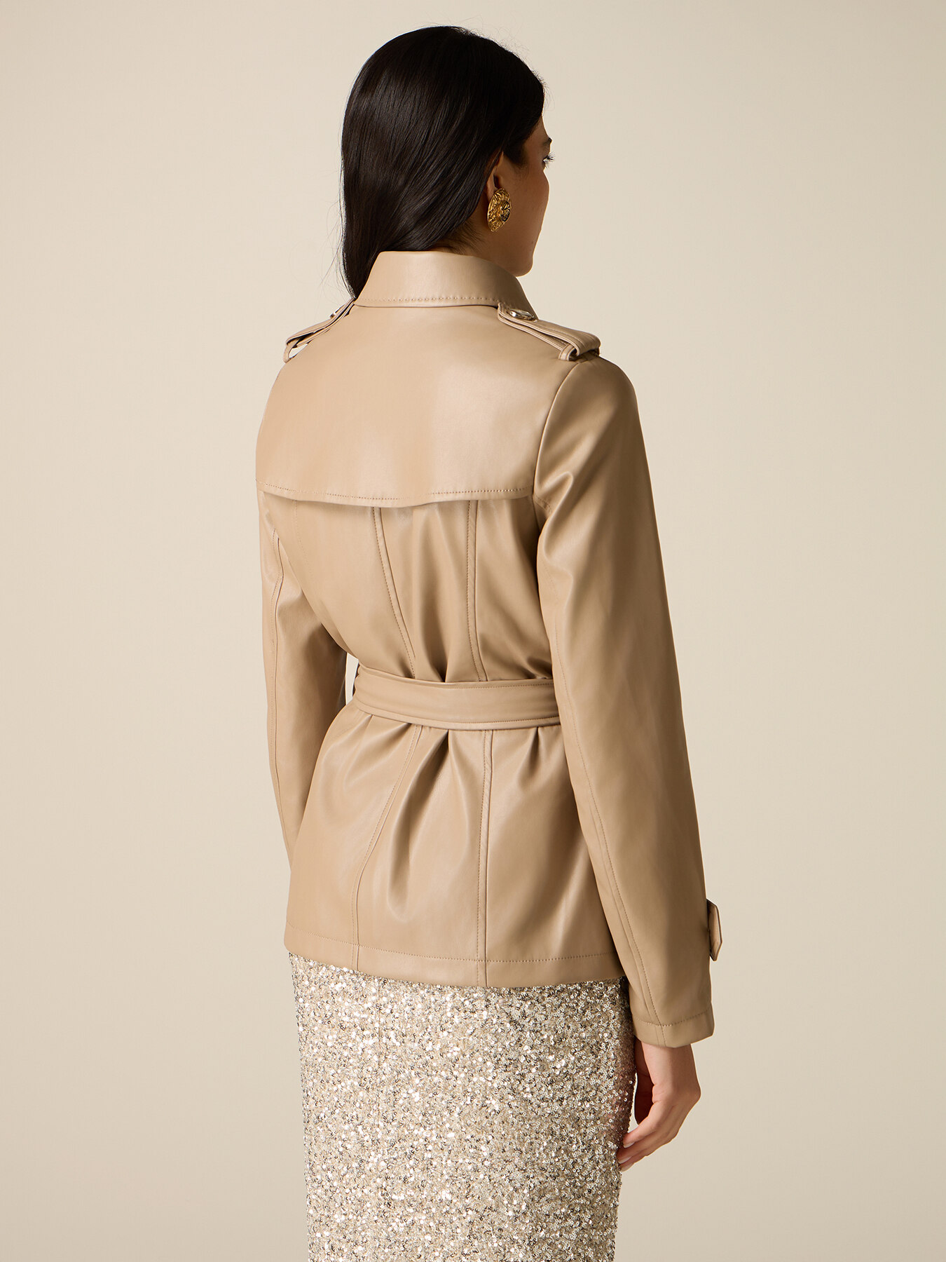 Short double-breasted trench coat image number 1