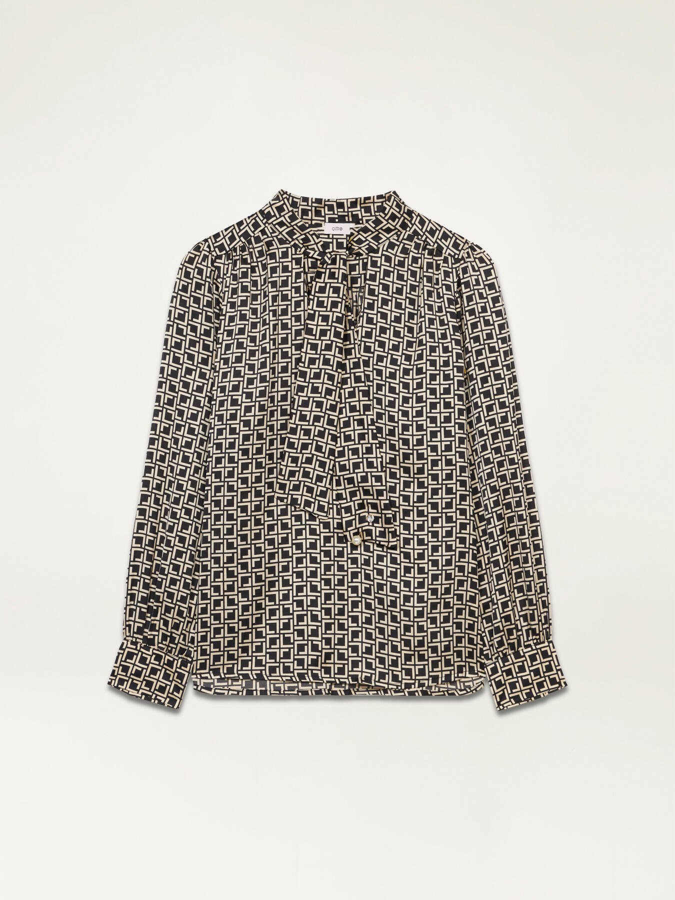Blouse with optical pattern image number 3