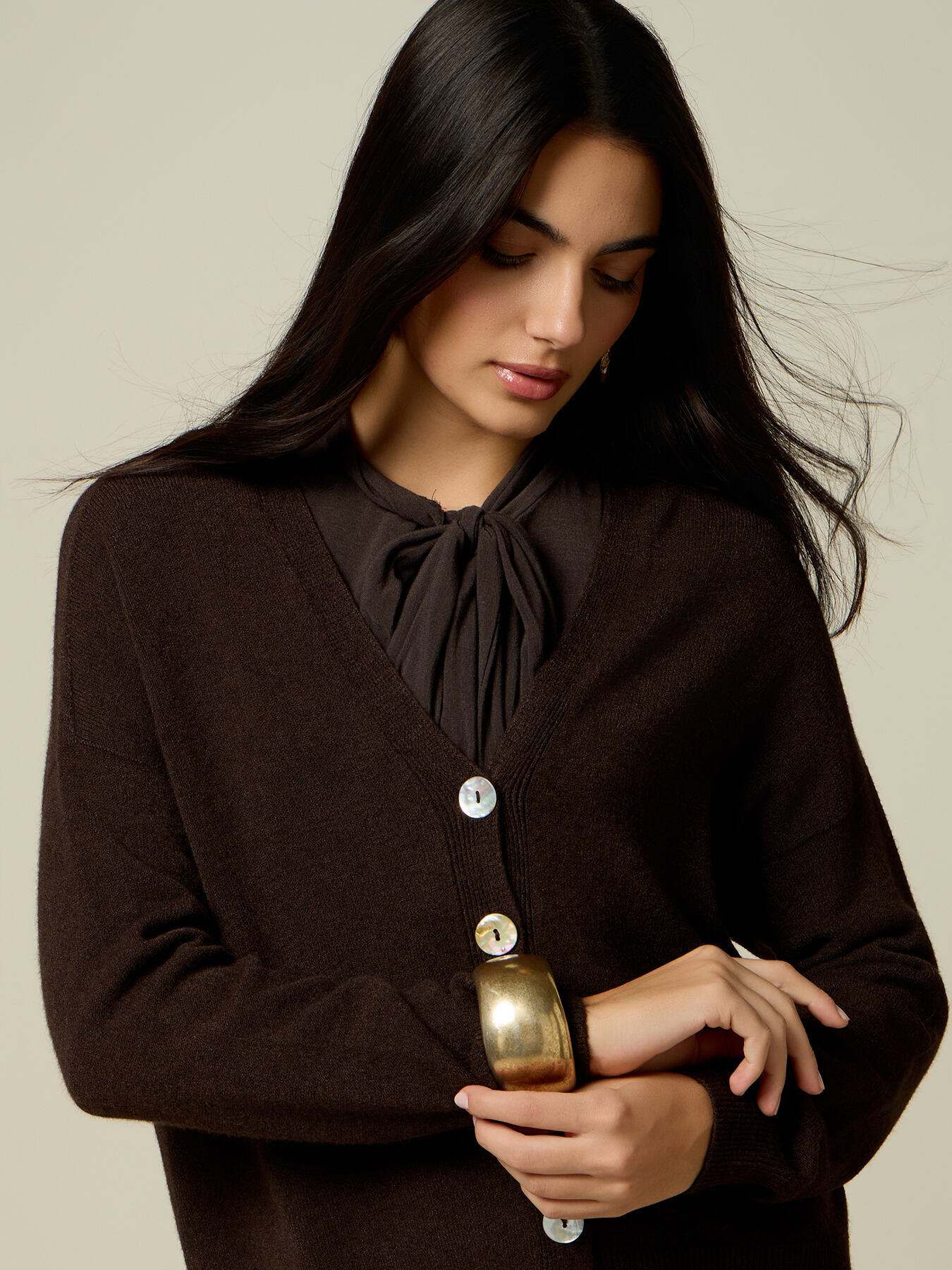 Viscose blend V-neck cardigan image number 2