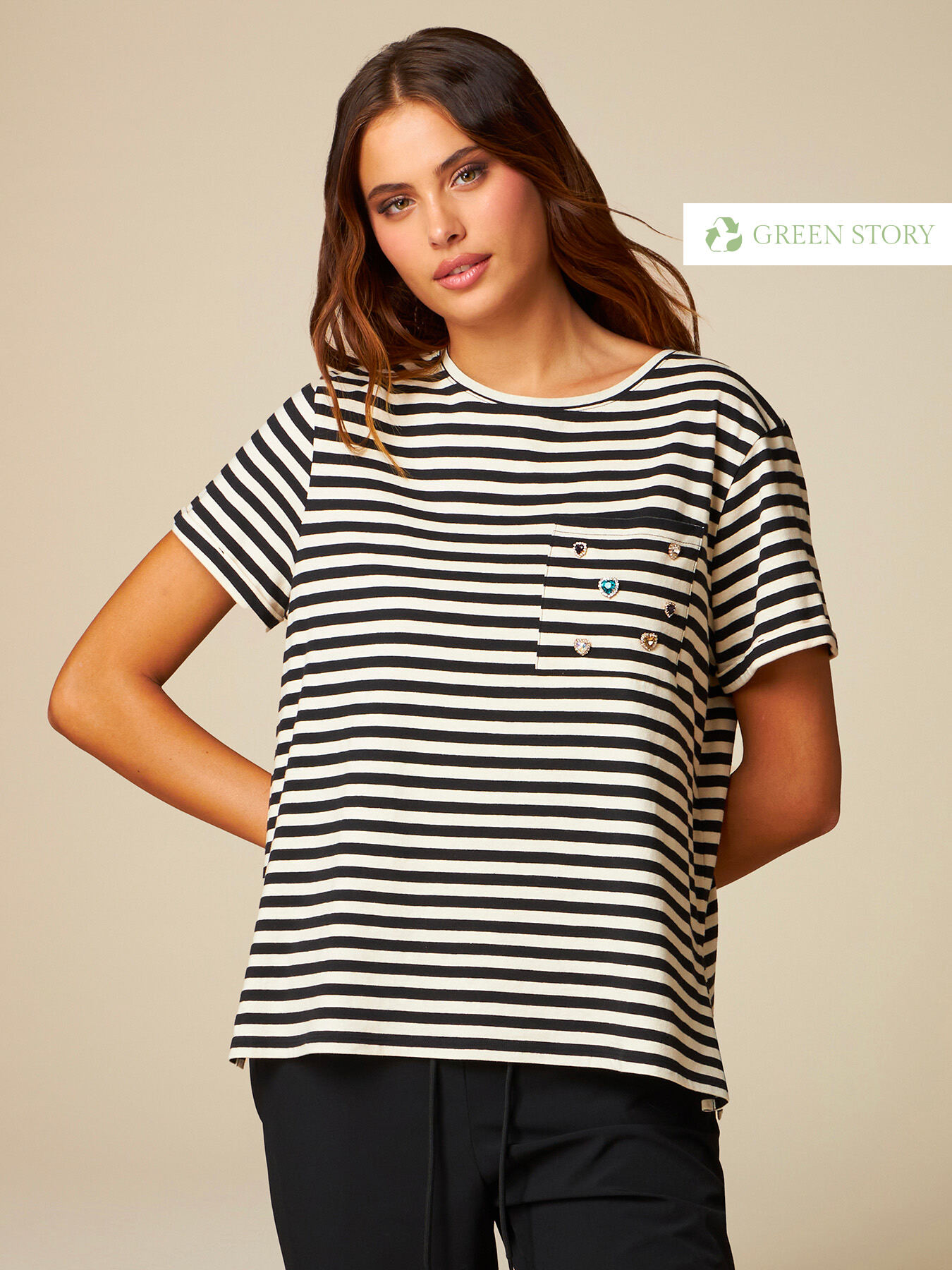 T-shirt a righe con taschino e castoni image number 0