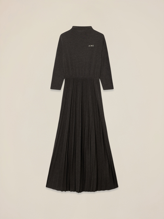 Viscose blend flare dress with brooch