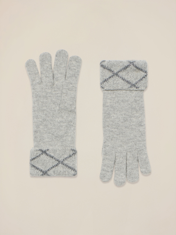 Knitted gloves with lurex embroidery