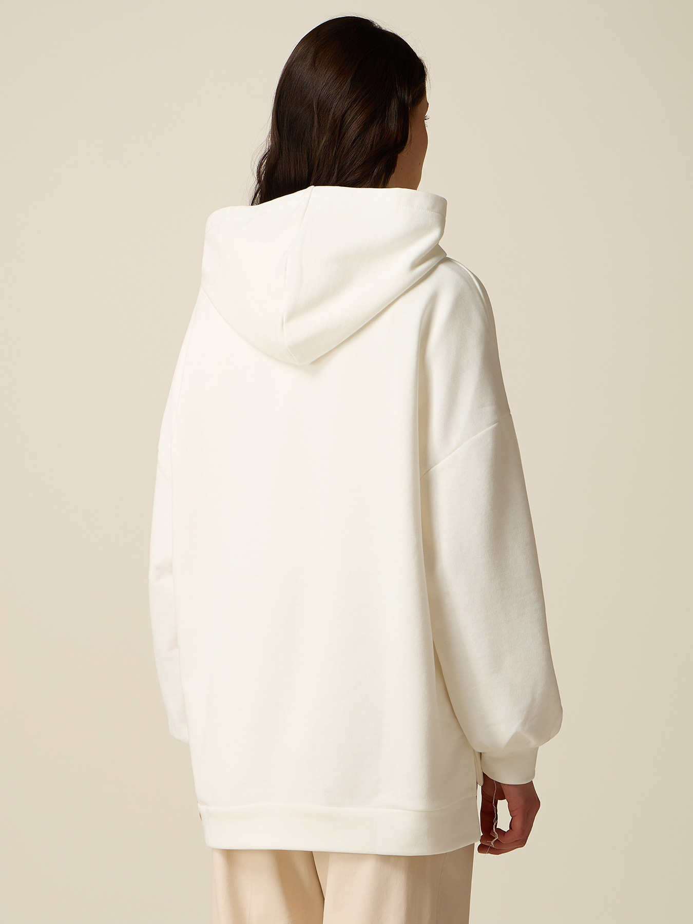 Sweat &agrave; capuche avec applications image number 1