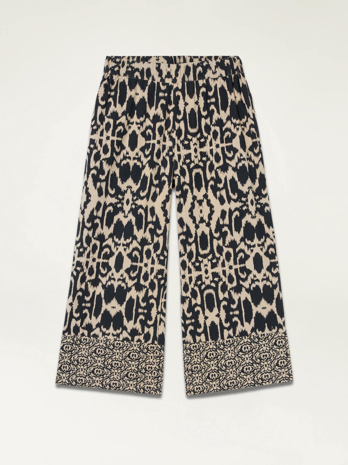 Pantalones wide leg cropped estampado image number 4