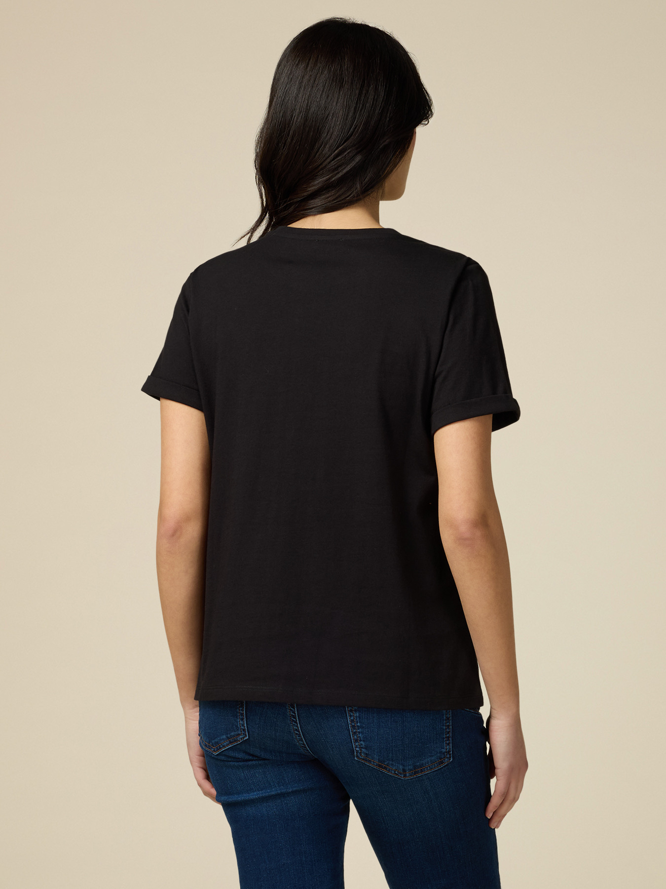 T-shirt con ricamo gioiello image number 1