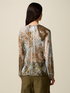 Blusa estampada con mangas largas image number 1