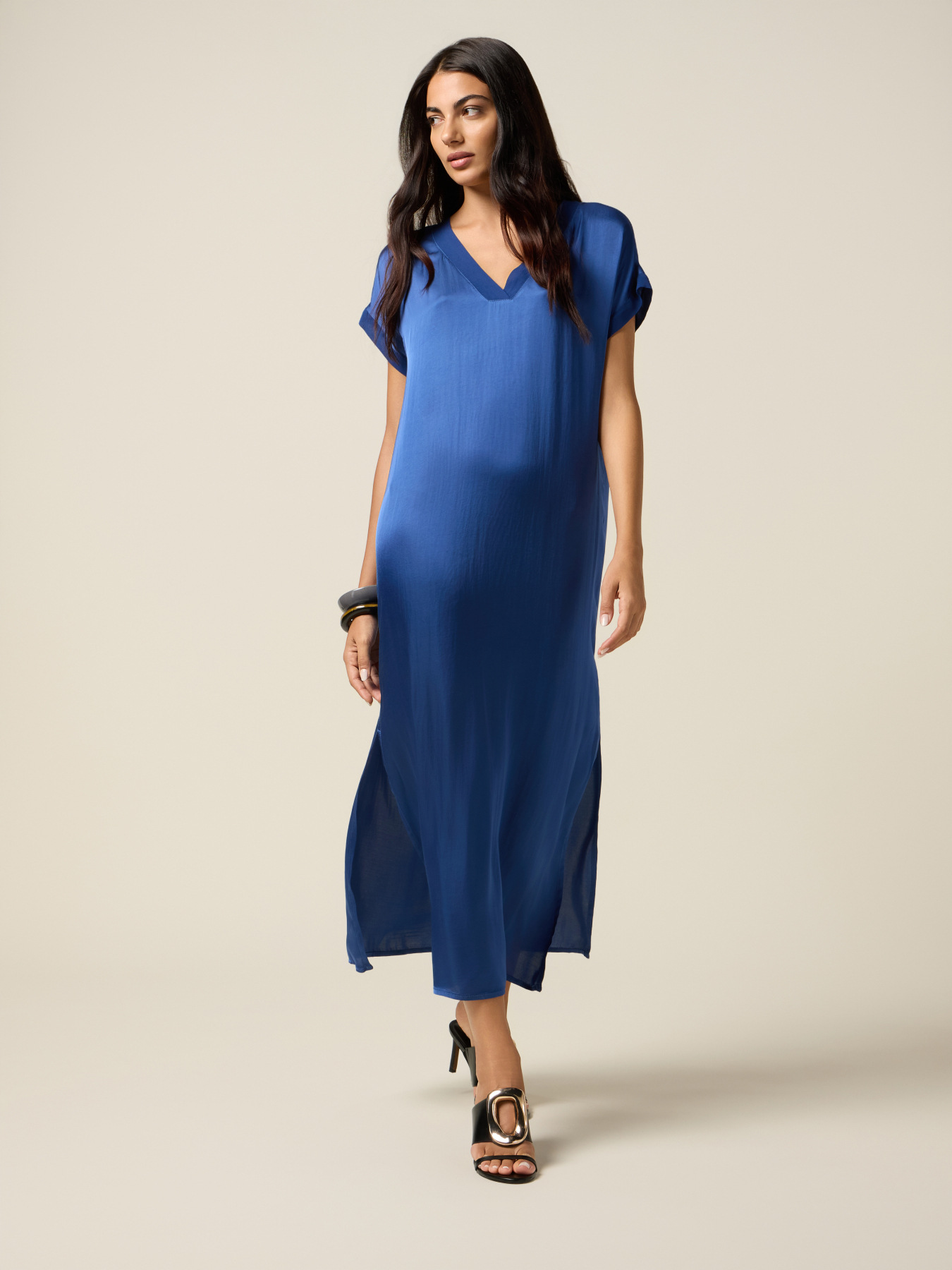 Rochie lungă din satin cu m&acirc;neci tip kimono image number 0