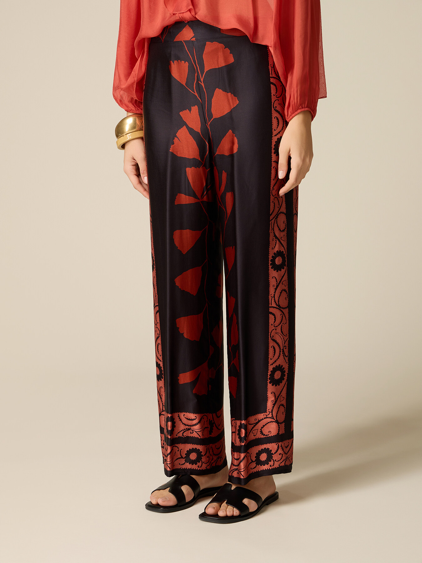 Pantaloni palazzo din satin cu imprimeu image number 3