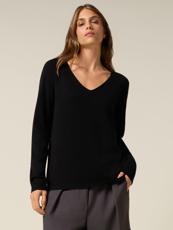 V-neck viscose blend sweater