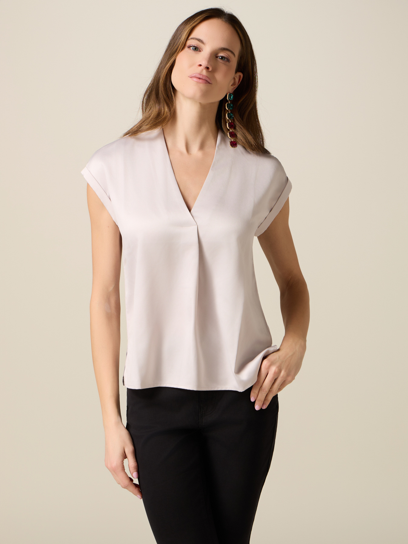 Two-material V-neck T-shirt image number 0