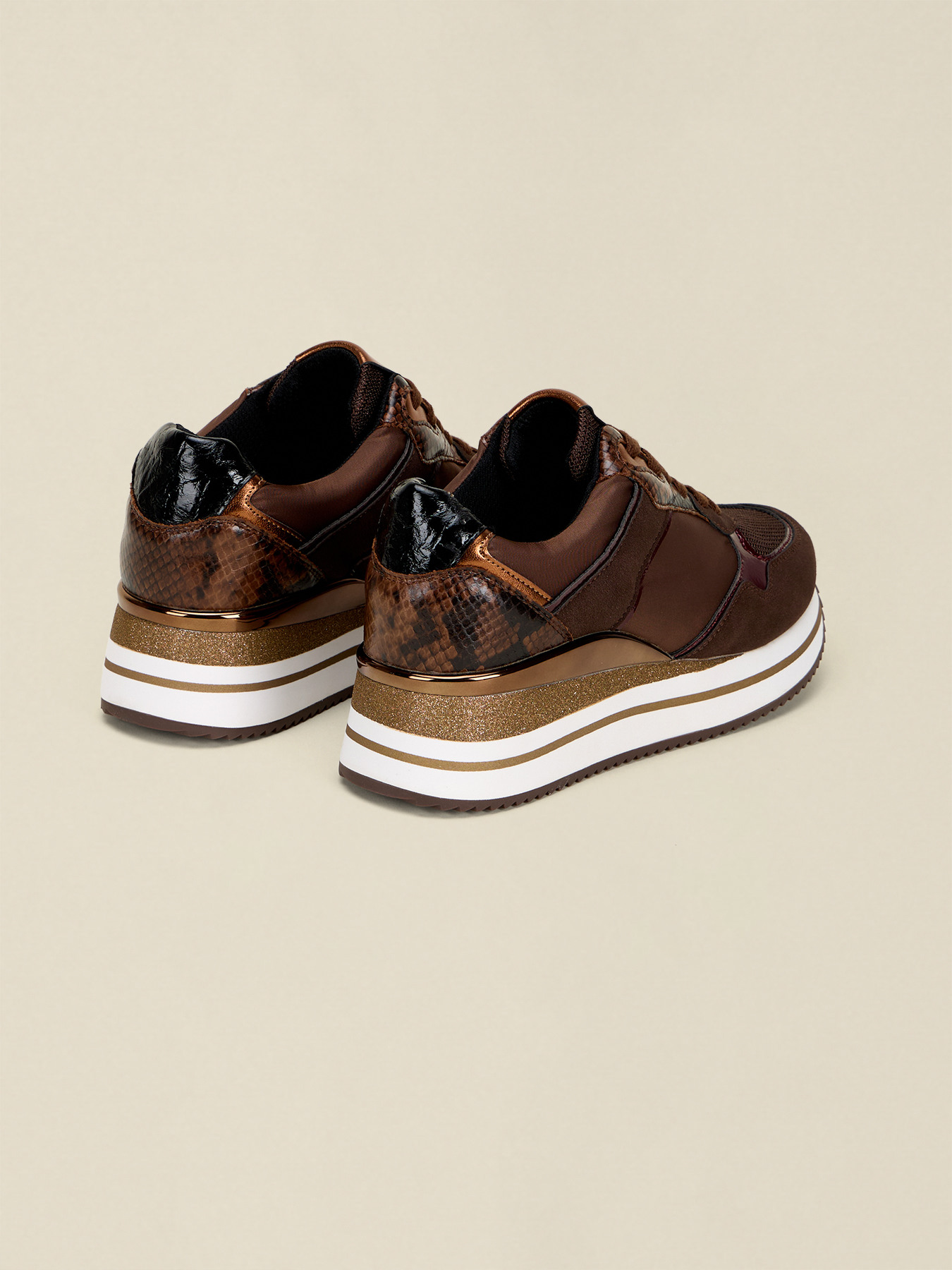 Plateau-Sneaker mit Python-Detail image number 2